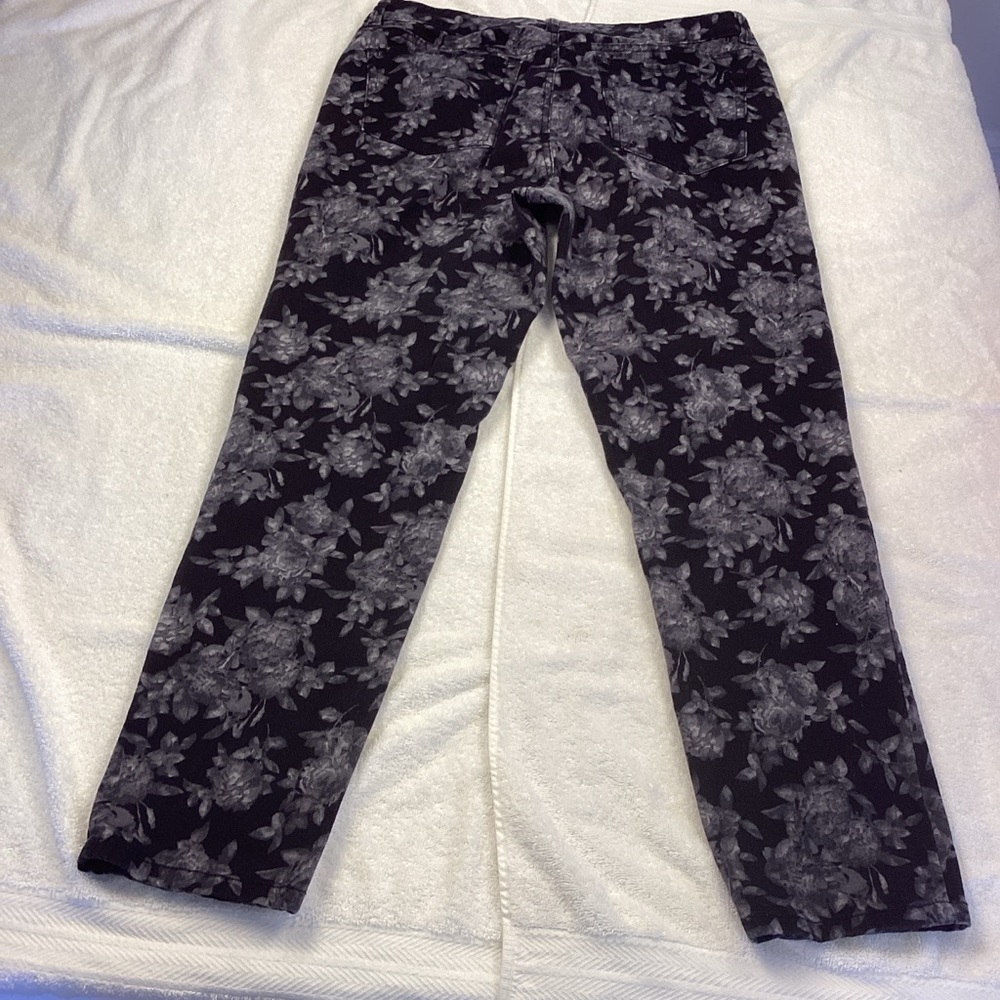 Charter Club Floral Black and Gray Skinny Ankle Pants